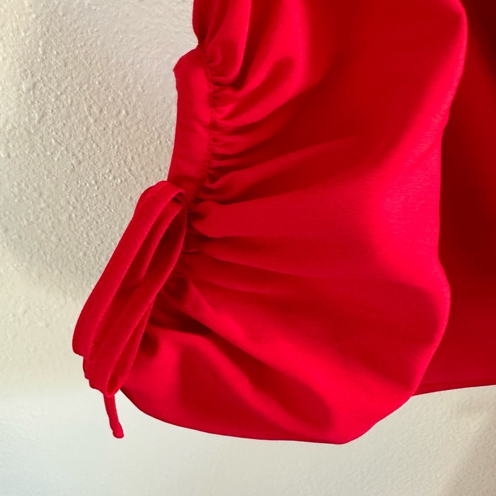 Red long sleeve short dress. Great condition. - Picture 4 of 4